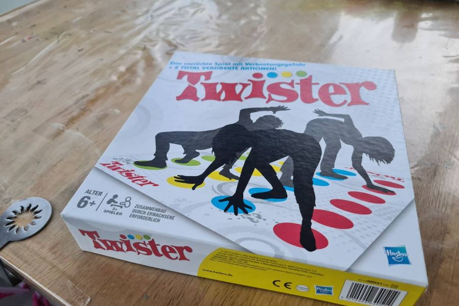 Orginal Twister Spiel. Neuwertig. - Bild 4