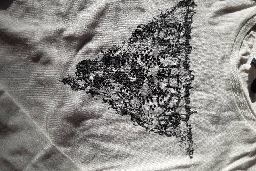Verkaufe GUESS langärmliches T-shirt - Bild 2