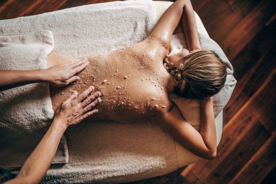 Masseurin/Kosmetikerin - Bild 1