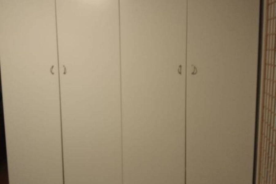 Kleiderschrank weiss mit Kleiderlift  350€ - Bild 4