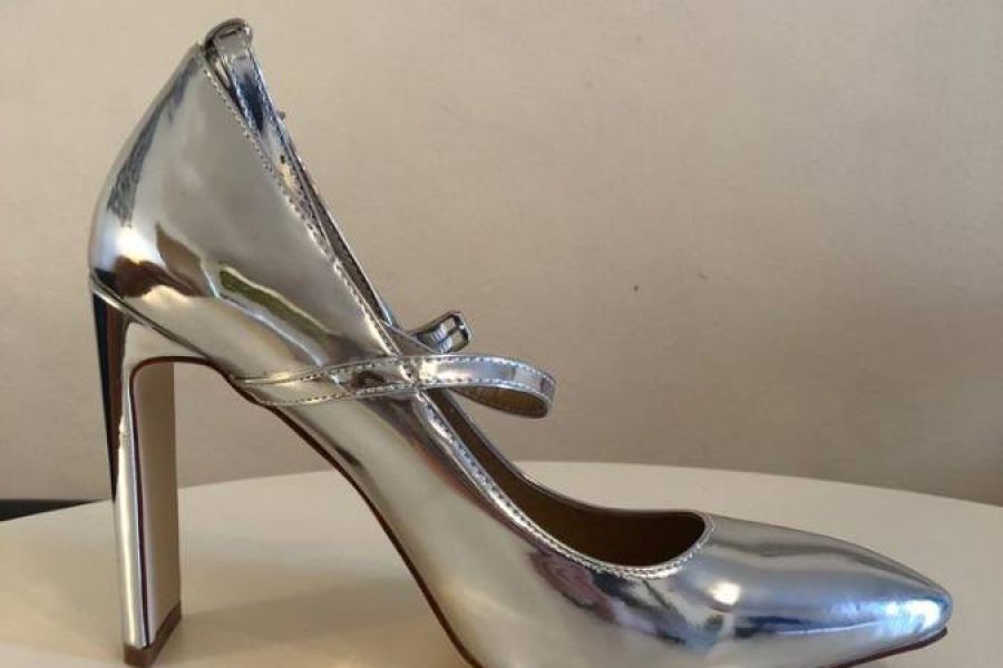 Silbrige Stöckelschuhe/high heels - Bild 1
