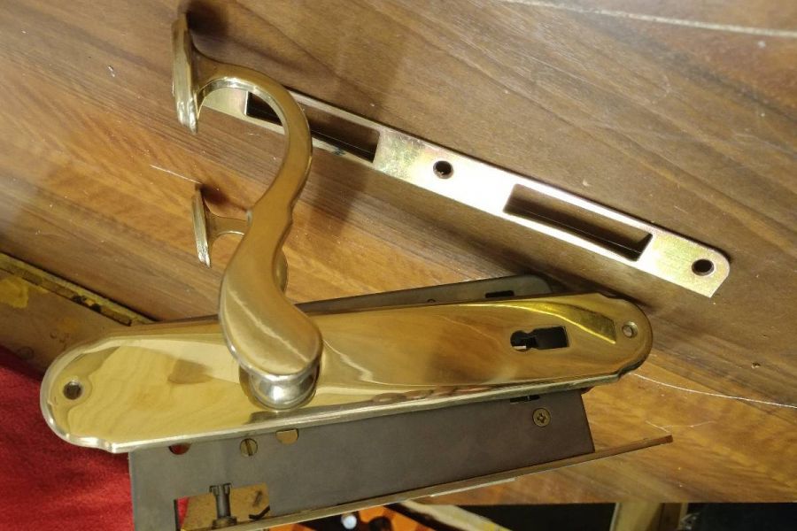 3 Stück komplette Türklinken auch einzeln zu verkaufen - Bild 2