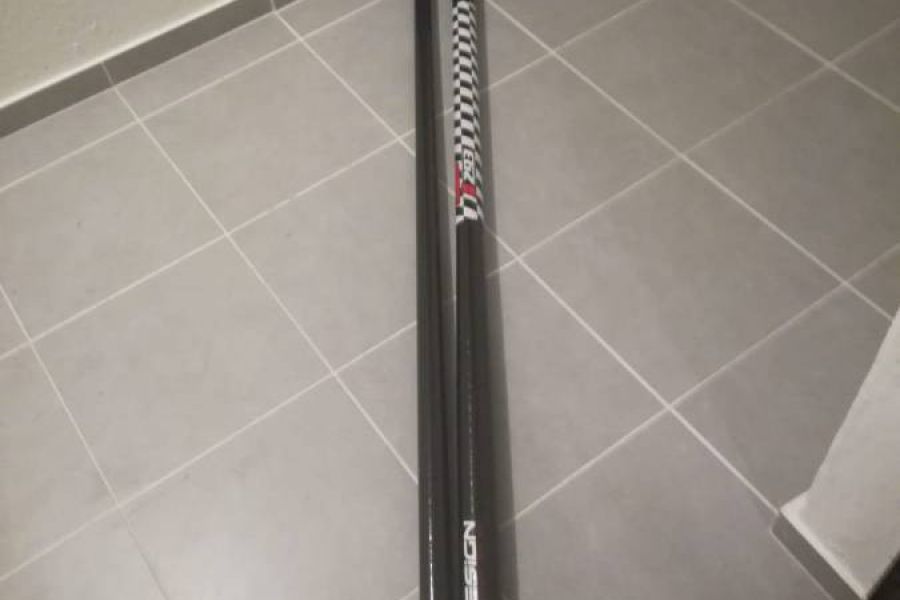 One Design 293, Mast 430cm, Mastfuß und Mastfußverlängerung WIE NEU - Bild 1