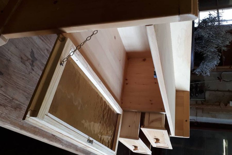 Schrankaufsatz in Massivholz günstig abzugeben - Bild 2