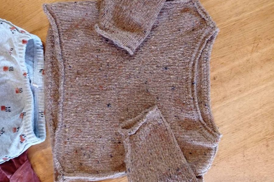 HOCHWERTIGE KLEIDUNG VON PLAYUP 12 MONATE ALLES NEUWERTIG - Bild 2