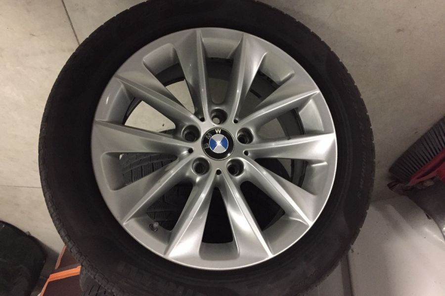 BMW Leichtmetallfelgen mit Winterreifen - Bild 2