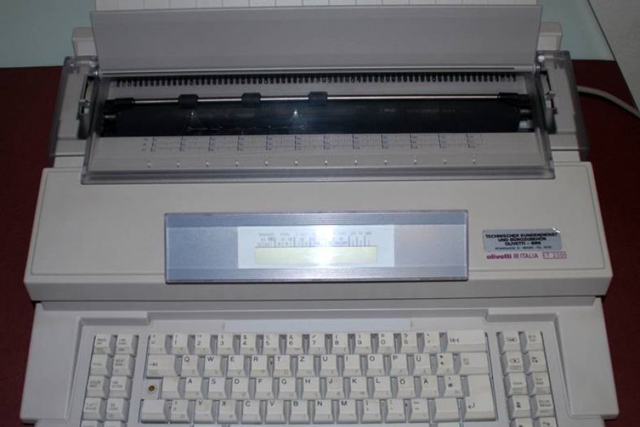 Schreibmaschine Olivetti ET 2300 - Bild 1