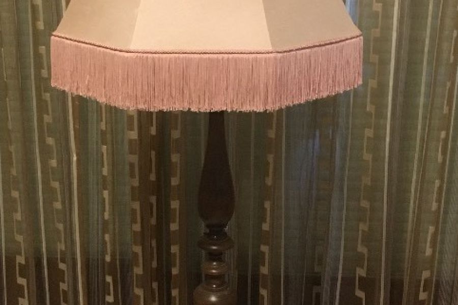 Gedrechselte Stehlampe - Bild 1