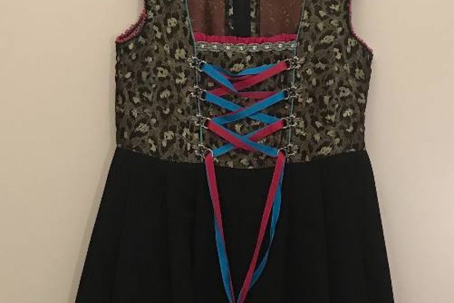 Dirndl 12-14 Jahre - Bild 3