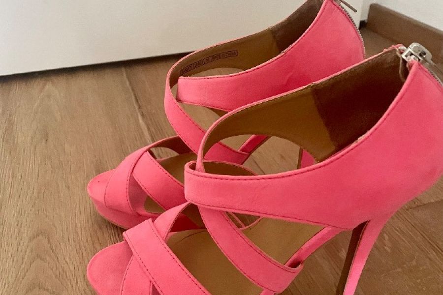 10€- ungetragene High Heels - Bild 1