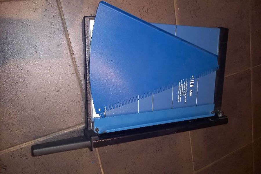 Papierschneidemaschine Dahle 560 taglierina per carta - Bild 3