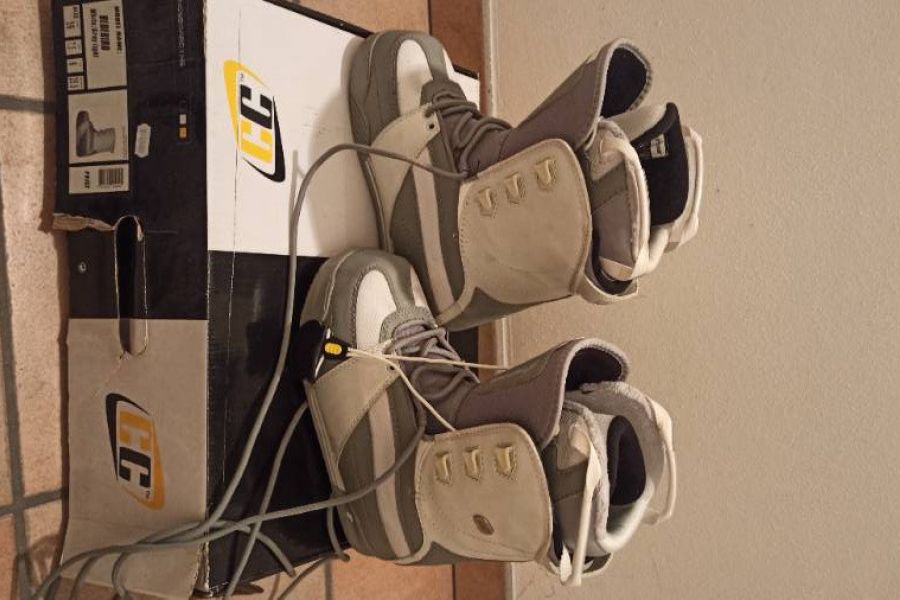 Snowboardschuhe - Bild 1