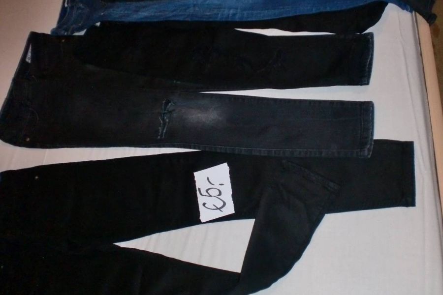 Jeanshosen in Bestzustand - Bild 3