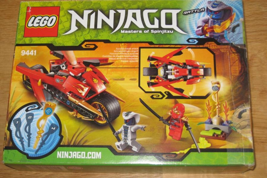 Lego Ninjago Kai's Blade Cycle 9441 SAMMLERTÜCK - Bild 2