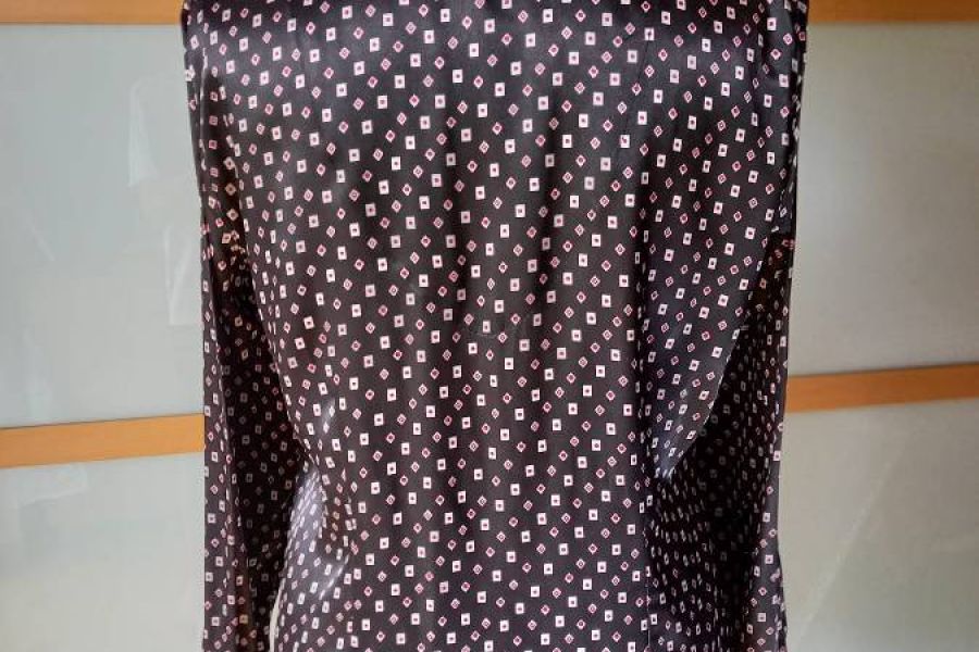 BONITA wunderschöne Satinbluse Gr. DE 38/IT 44 - WIE NEU - Bild 2
