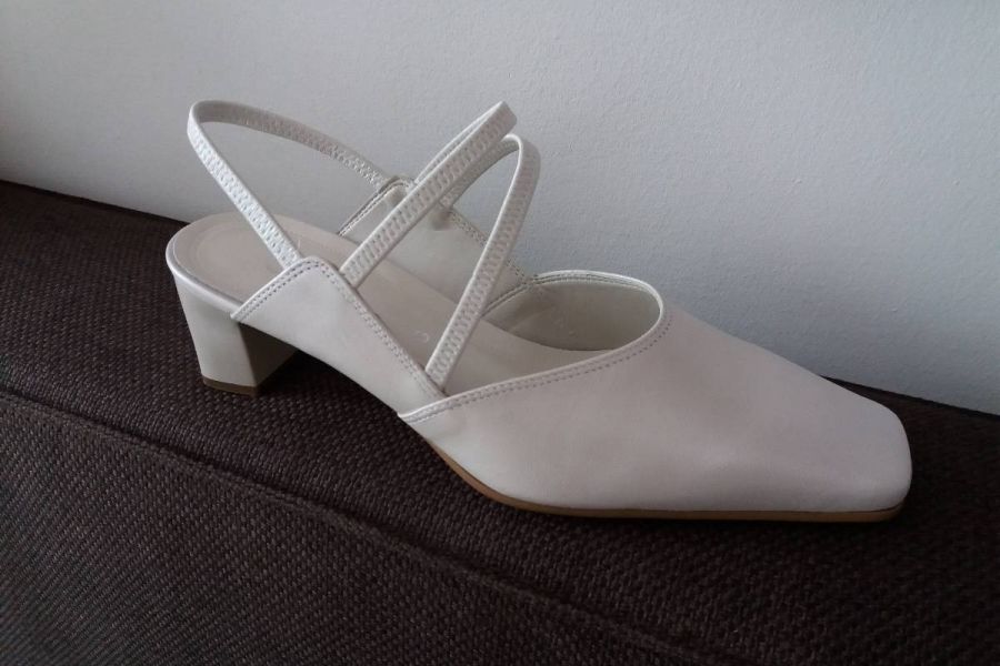 Brautschuhe, Pumps mit Riemchen , Gr. 5,5/38,5 - Bild 1