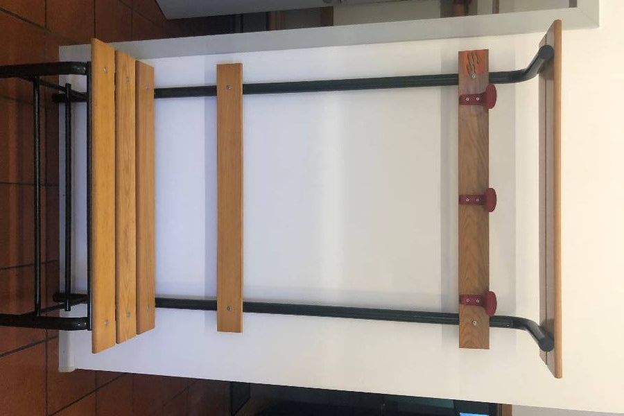 Umkleidebänke in perfektem Zustand zu verkaufen - Bild 1
