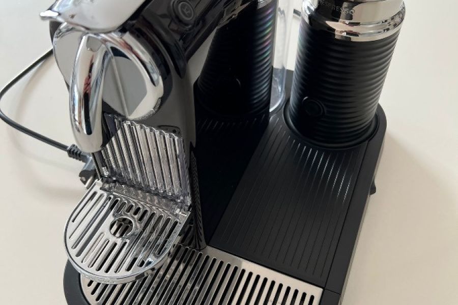 Nespressomaschine mit Milchaufschäumer - Bild 1