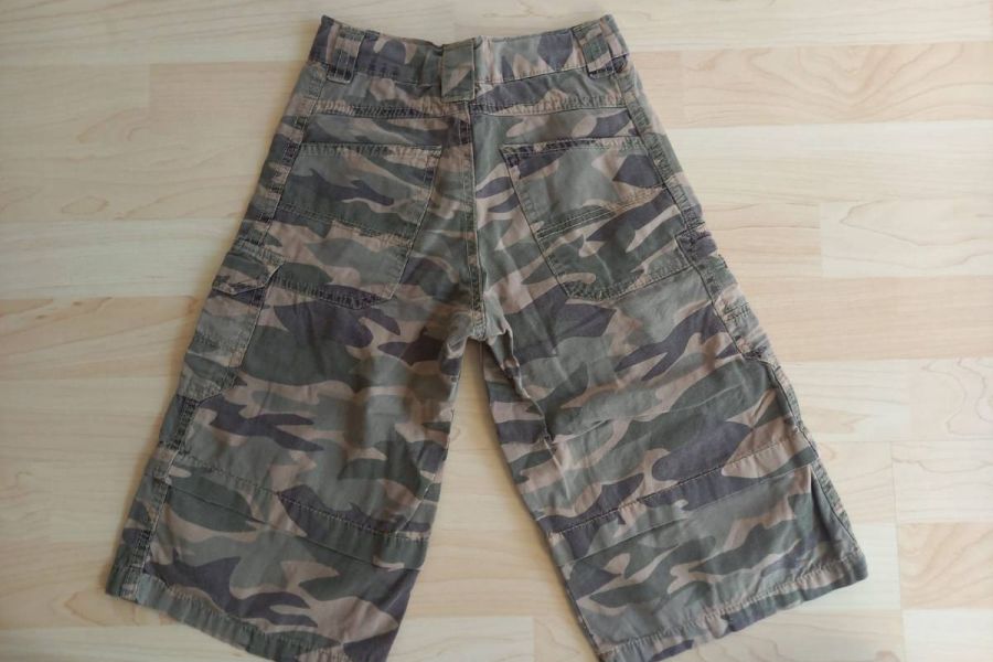 TOPOLINO - 3/4 Hose im Military-Look Gr. 104 - WIE NEU - Bild 2