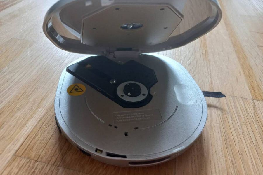 DISCMAN - Portabler CD Spieler von MEDION - TOP ZUSTAND - Bild 2