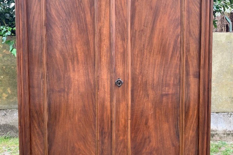 Alter Schrank, auch als Dekoration, Garderobe und vieles mehr - Bild 2