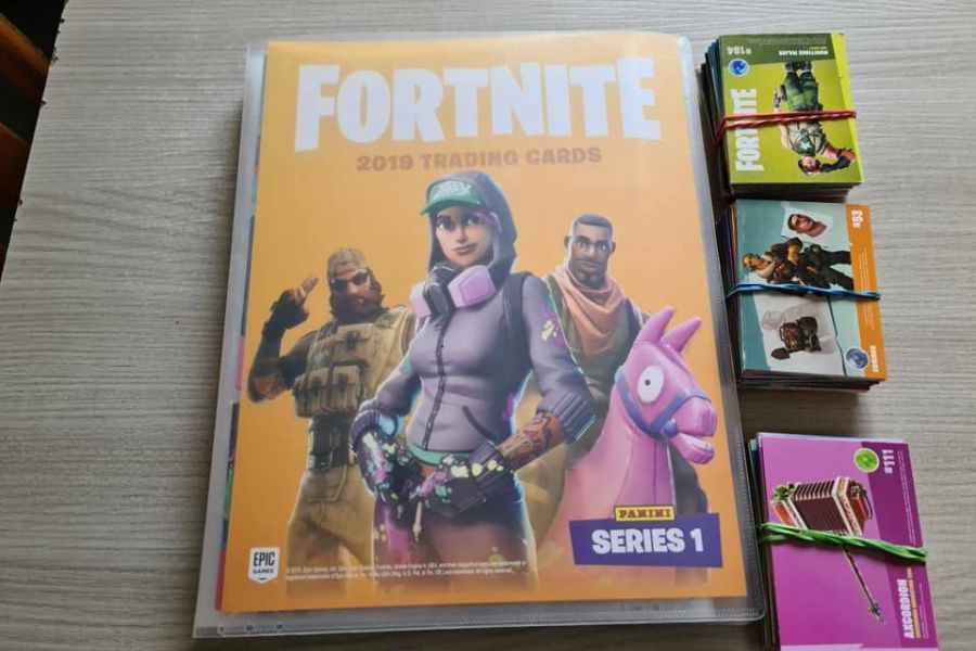 Fortnite Album mit Karten für freiwillige spende abzugeben - Bild 1