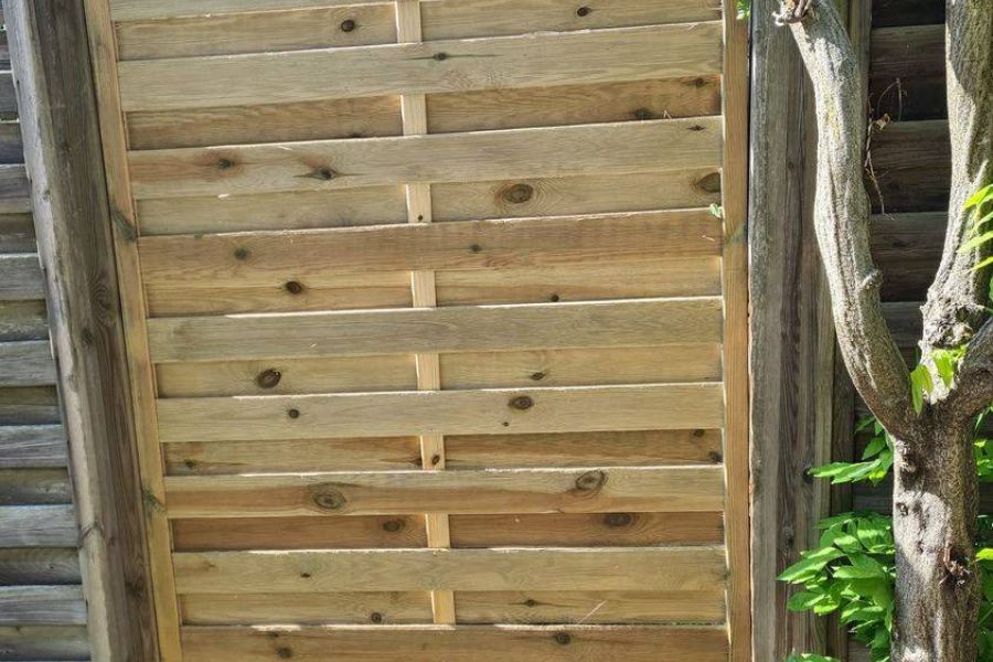 Suche solche Holzzaun maß 180x118 ca 3 Stuck, zu schenken oder günstig - Bild 1