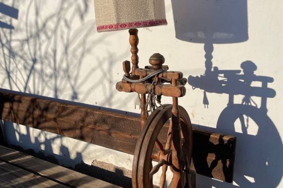 Lampe - altes Spinnrad - Bild 2