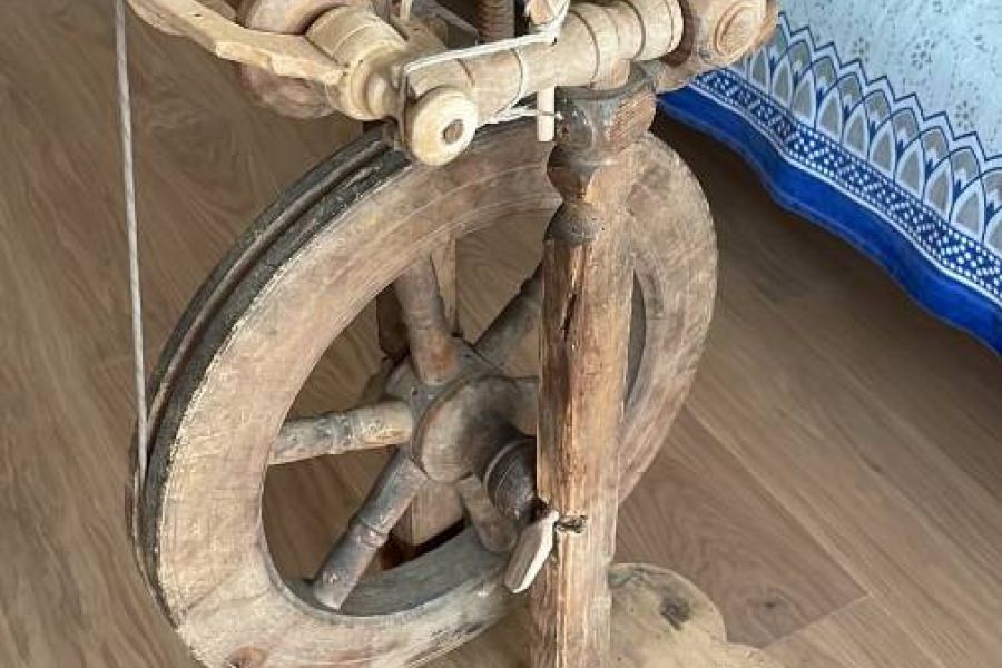 Altes Spinnrad - Bild 2
