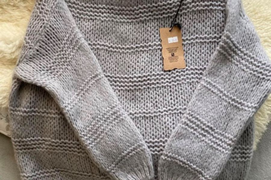Grauer Strickpullover NEU mit Etikett - Bild 1