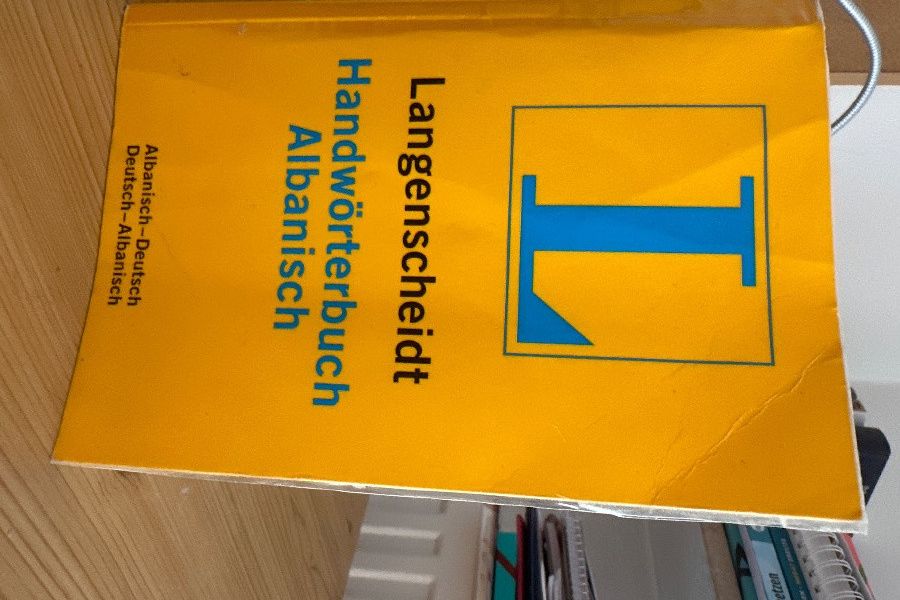 Wörterbuch Deutsch Albanisch - Bild 1