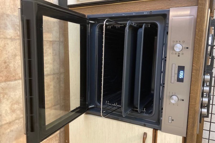 Whirlpool Gasherd + Electrolux Backofen - Bild 4