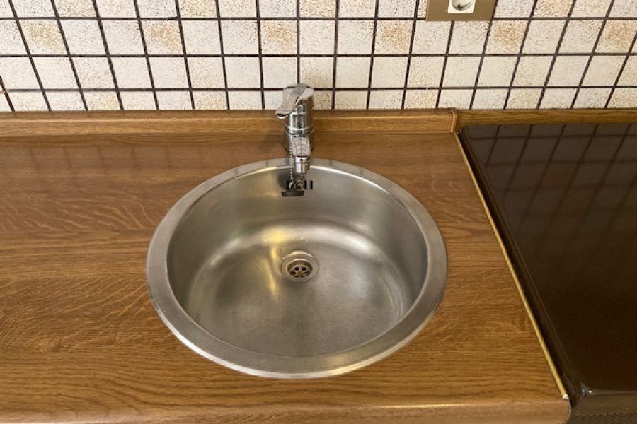 Waschbecken und Grohe Wasserhahn - Bild 1