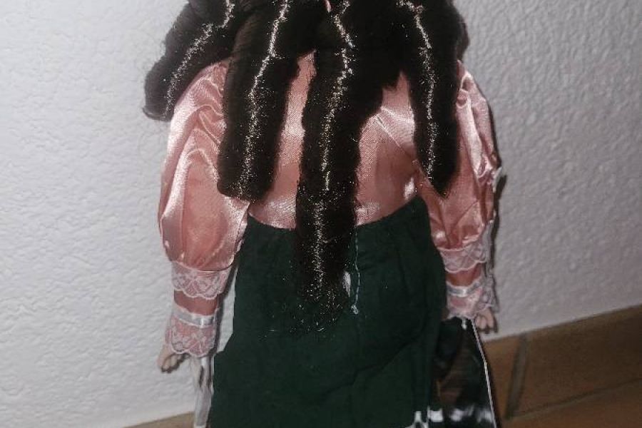 Sammlerstück - NEUE Porzellan-Puppe von 1988 - Bild 2