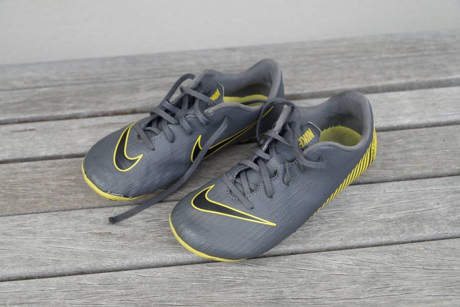 Fußballschuhe Nike Gr. 31 - Bild 3