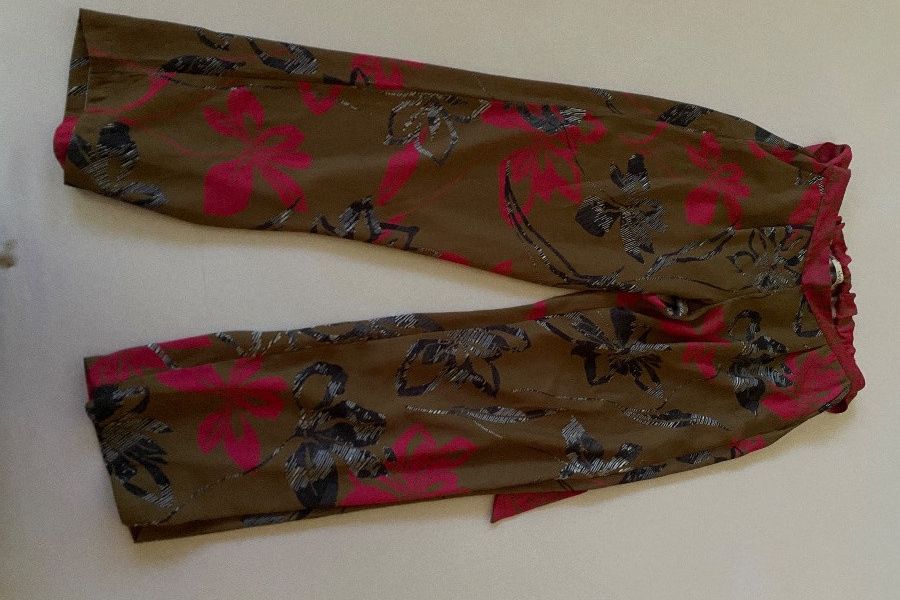 Hochwertige, moderne Hose, Gr. S - Bild 1