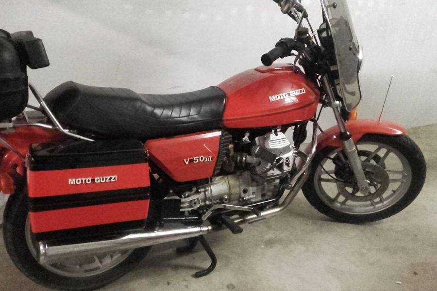 Oldtimer Moto Guzzi v50 III - Bild 1