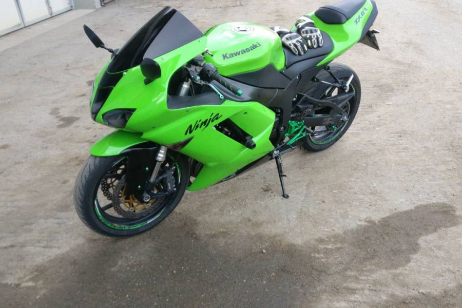 Kawasaki ZX6R - Bild 1