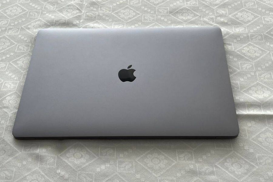MacBook Pro 15"(Late 2019, Intel Core i9, 1TB SSD, 16GB RAM) - Bild 1
