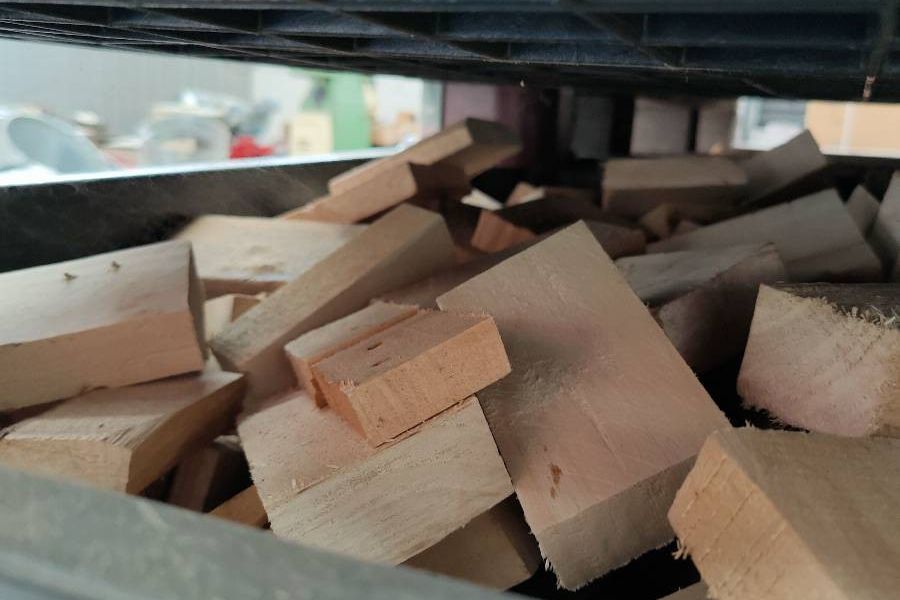 Brennholz klein geschnitten für Herde, Kachelöfen und sonstiges - Bild 1