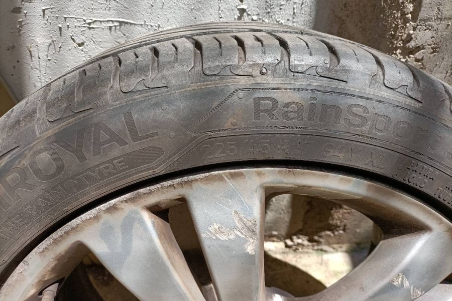 4 Sommerreifen 225/45 R17 94Y mit orig. Felgen für Mercedes C Klasse - Bild 2