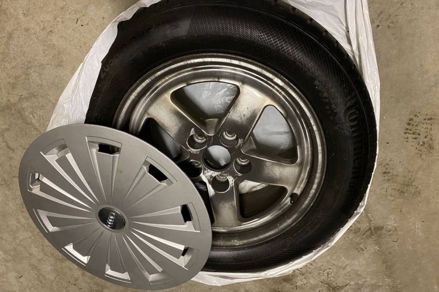 4 Winterreifen Continental mit Felgen von Audi A4 - Bild 2