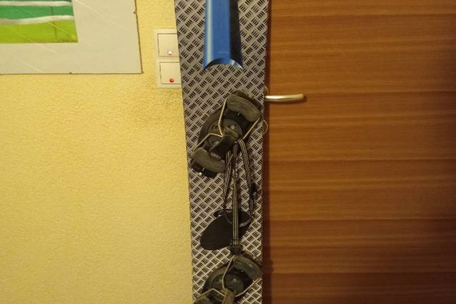 Snowboard mit Anhängschnur - Bild 1