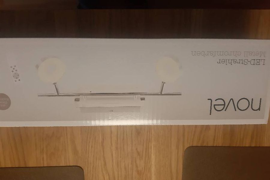 NOVEL neue Led Strahler Metall mit Fernbedienung - Bild 1
