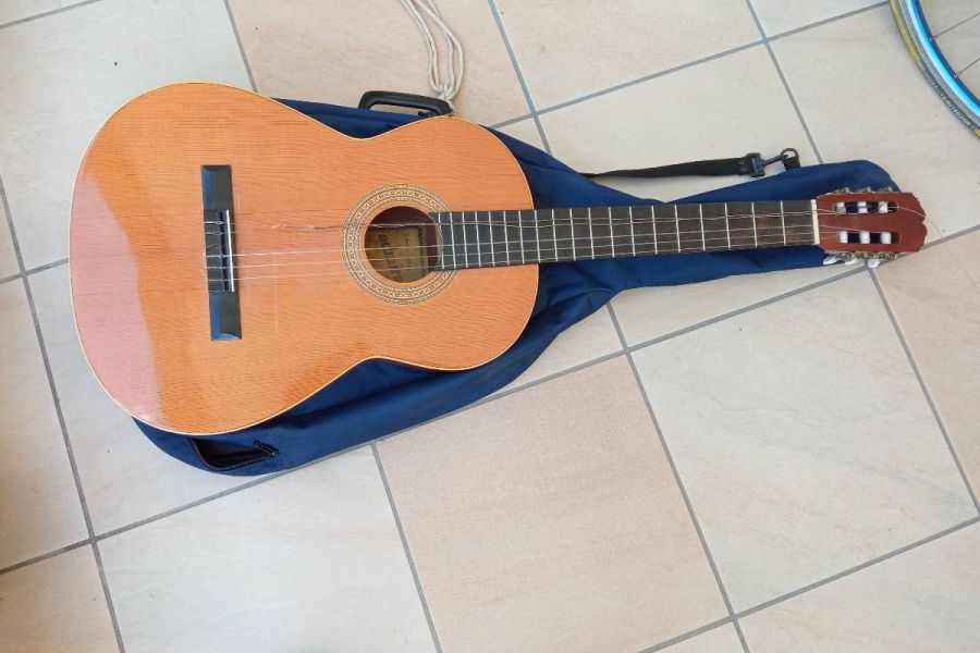 Chitarra acustica ADMIRA - Bild 4
