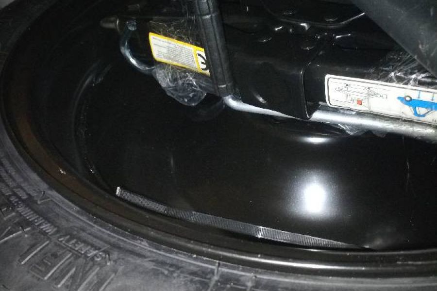 Notrad mit Wagenheber und Tragetasche für VW Passat, TRoc, Skoda Oktav - Bild 3
