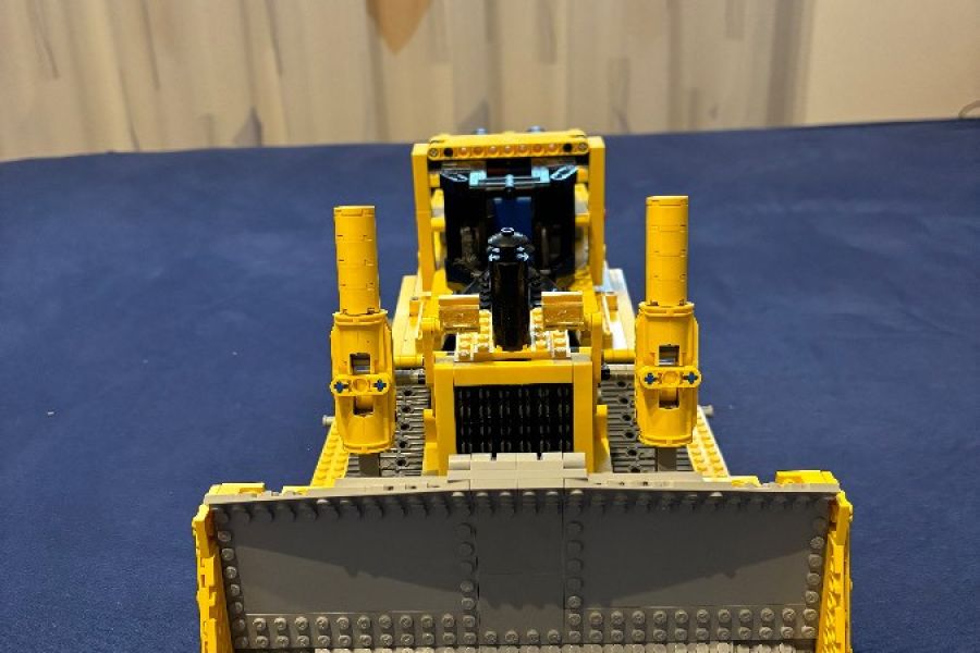 Lego Technic Bulldozer - Bild 1
