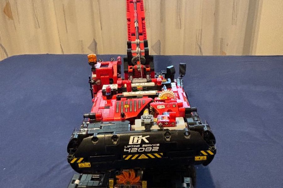 Lego Technic geländegängiger Kranwagen - Bild 3