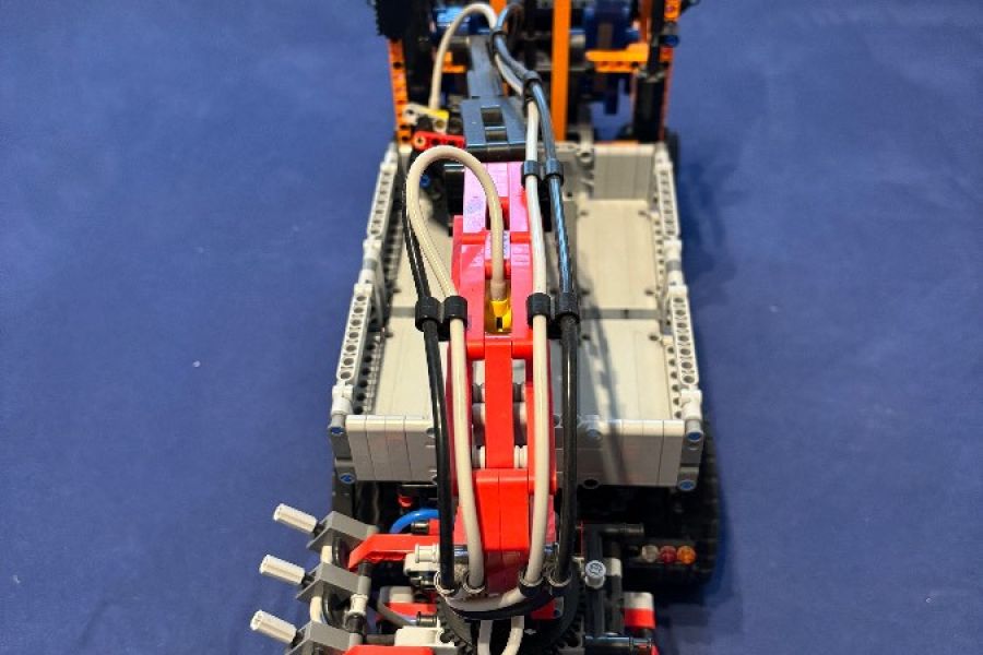 Lego Technic Unimog - Bild 3