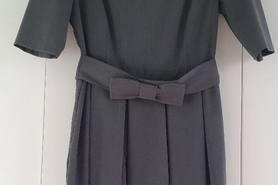 Kleid Gr EU 36 IT 40 der Marke Sisley um 15€ zu verkaufen - Bild 1